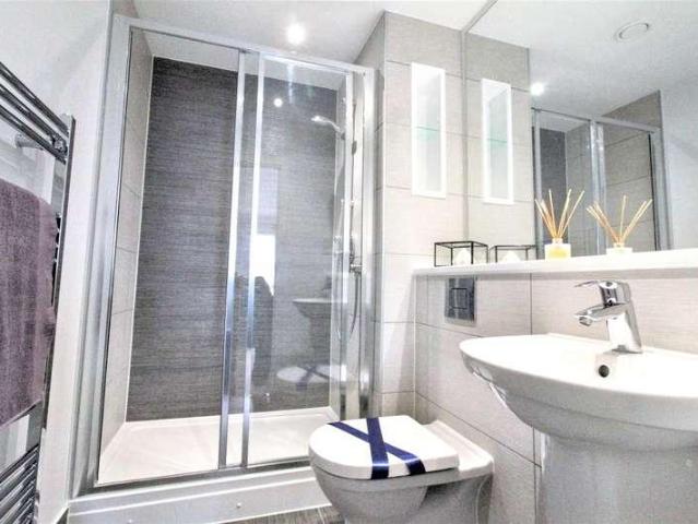 Flat for sale in Lakenham, East Bank