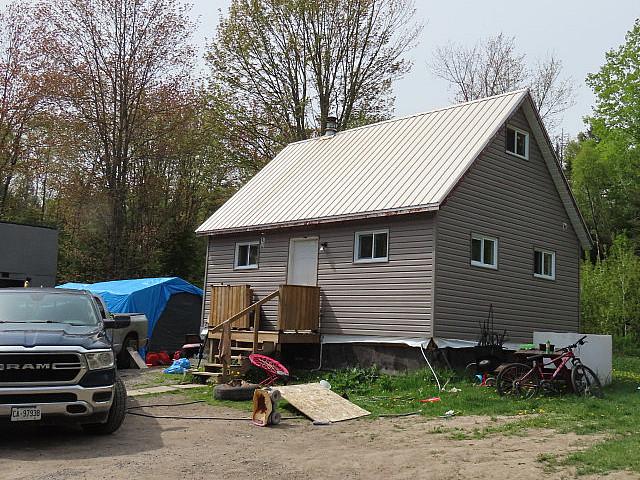 House for sale in Ontario