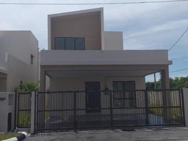 Bungalow for sale in Lunas, Kedah
