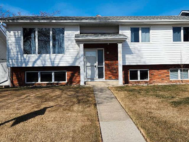 House for sale in Wedgewood, Alberta