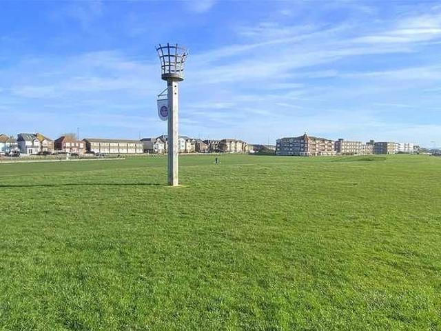 House for sale in Fishersgate, West Sussex