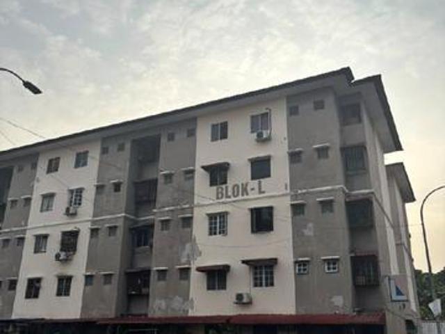 Flat for sale in Petaling Jaya, Petaling
