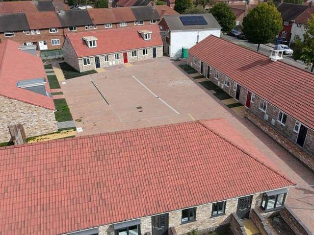 House for sale in Longhill, Hull