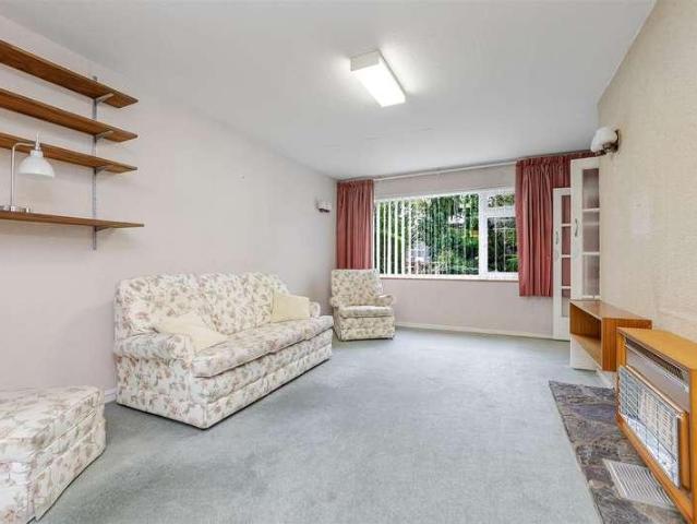 House for sale in Nomansland, St Albans