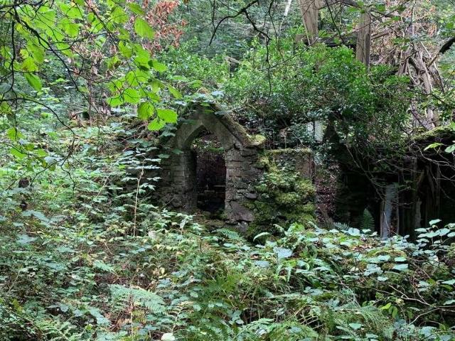 House for sale in Crucorney, Wales