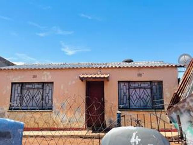 House for sale in Vosloorus, City of Ekurhuleni Metropolitan Municipality