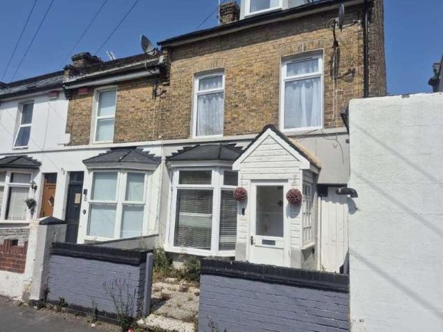 House for sale in West Cliff, Acol