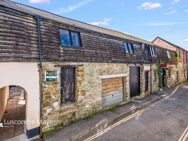 House for sale in Strode, Devon