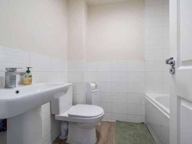 House for sale in Kingsbrook, Buckinghamshire