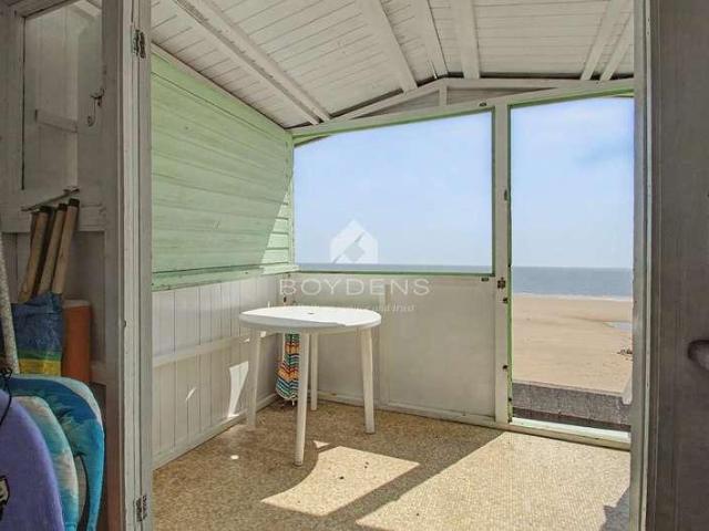 House for sale in Frinton and Walton, Dale Hill