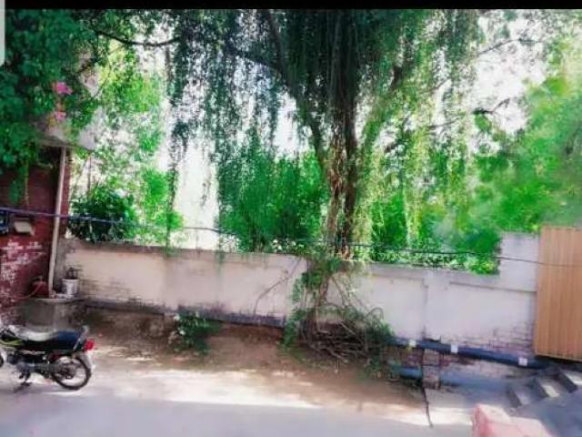 House for sale in DHA Phase 4, لاہور ڈویژن