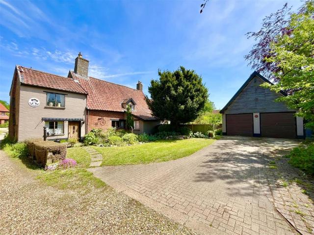 House for sale in Besthorpe, East Tuddenham