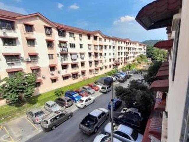 Apartment for sale in Petaling, Damansara Damai
