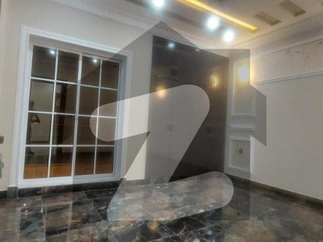 House for sale in Sialkot, Islamabad Capital Territory