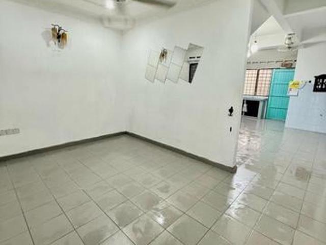 Terraced House for sale in Kluang
