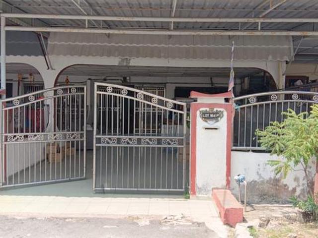 Terraced House for sale in Tanjong Sepat, Selangor