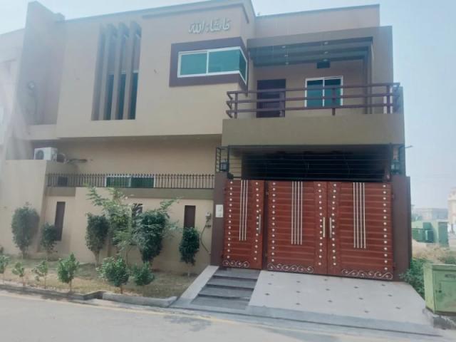House for sale in Faisalabad, Islamabad Capital Territory