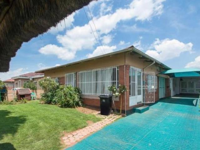 House for sale in Roodepoort
