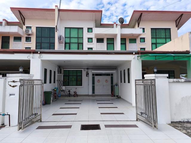 Terraced House for sale in Long Miri, Sarawak