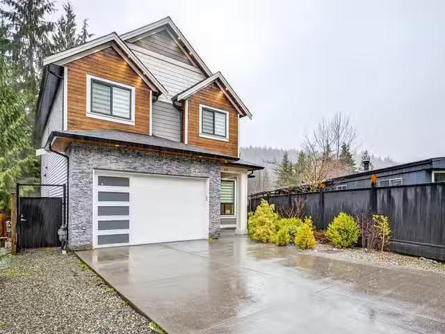 House for sale in Anmore, British Columbia