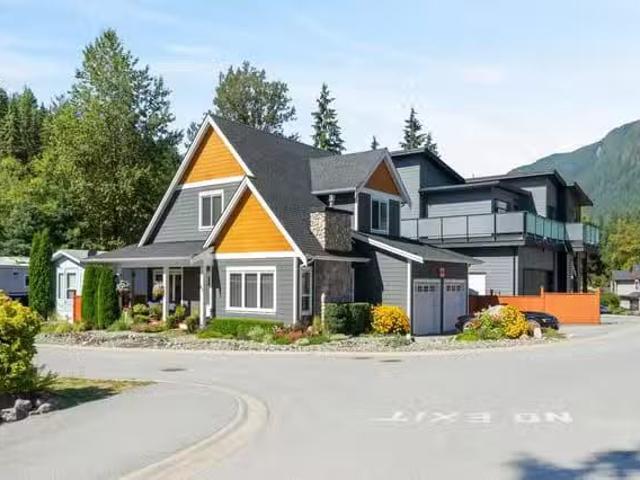 House for sale in Anmore, British Columbia
