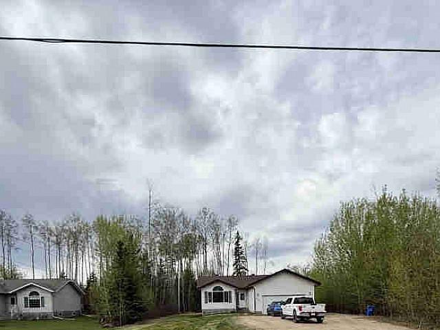 House for sale in Alberta