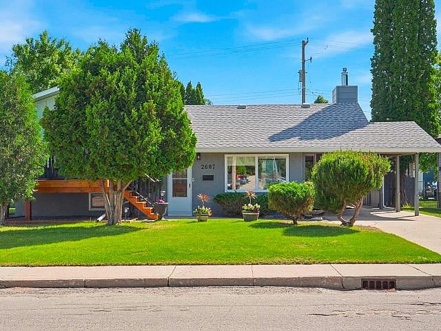 House for sale in Saskatoon, Saskatchewan