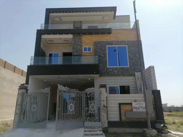 House for sale in Faisalabad, Islamabad Capital Territory
