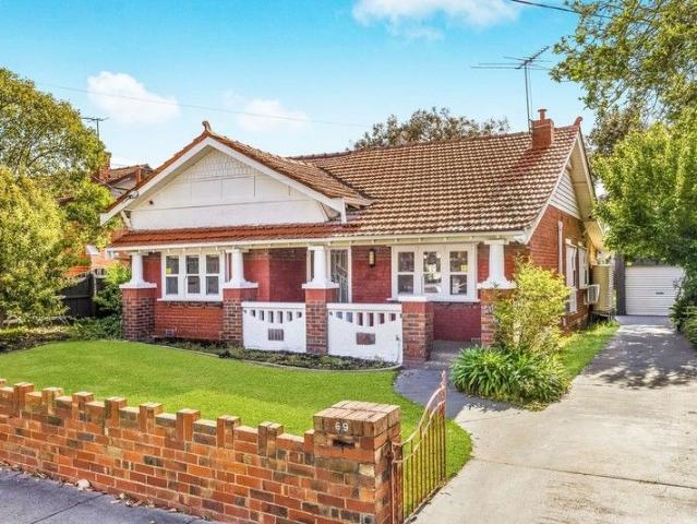 House for sale in Bentleigh