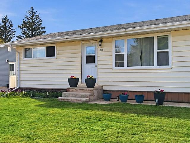 House for sale in Biggar, Saskatchewan