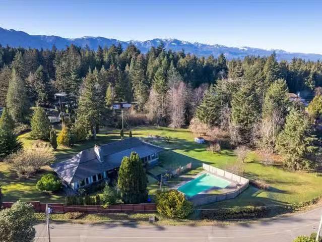 House for sale in Bowser, British Columbia