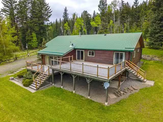 House for sale in Caribou Hide, British Columbia