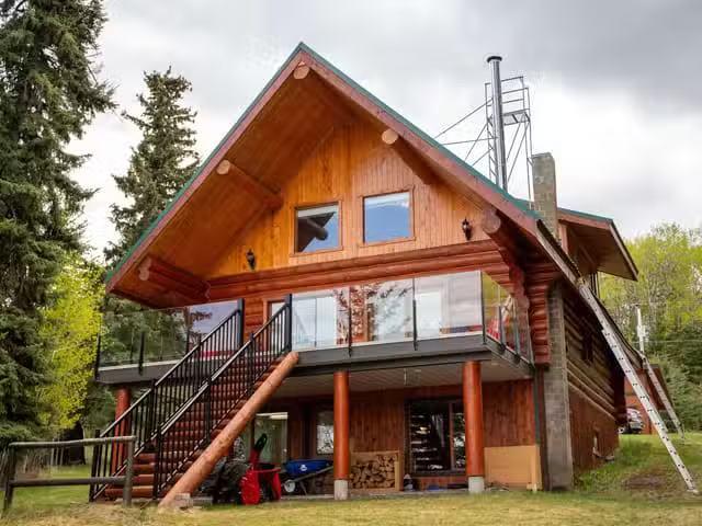 House for sale in Caribou Hide, British Columbia