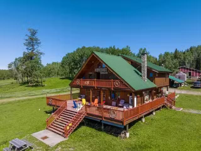 House for sale in Caribou Hide, British Columbia