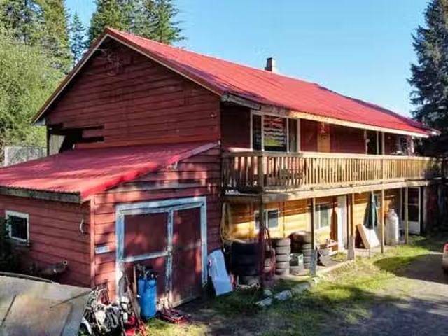 House for sale in Caribou Hide, British Columbia