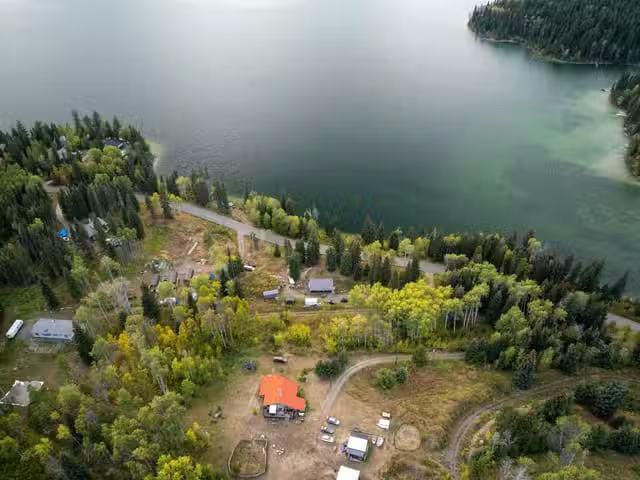House for sale in Bridge Lake, Area L (Lone Butte/Interlakes)