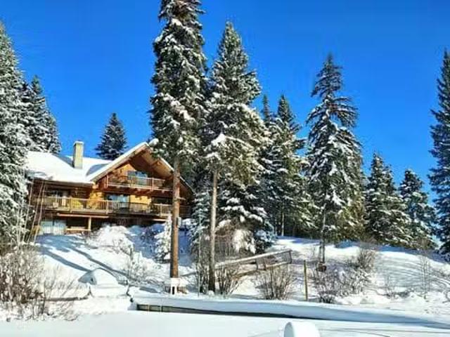 House for sale in Caribou Hide, British Columbia