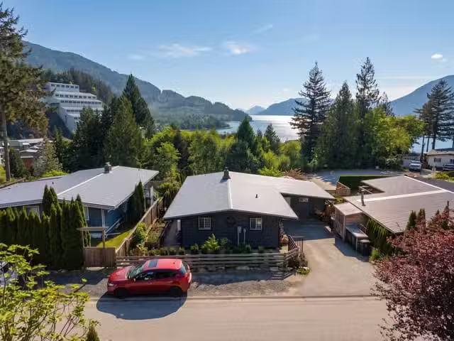 House for sale in Britannia Beach, British Columbia