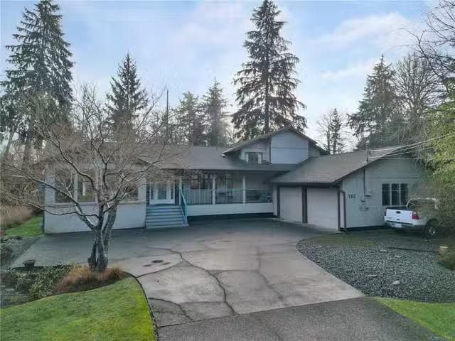House for sale in Strathcona, British Columbia