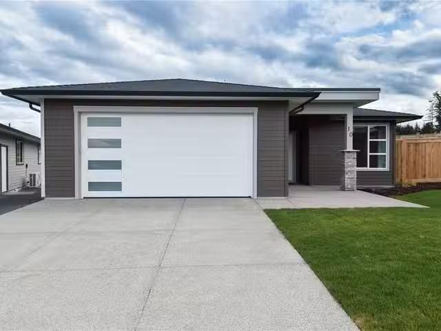 House for sale in Strathcona, British Columbia