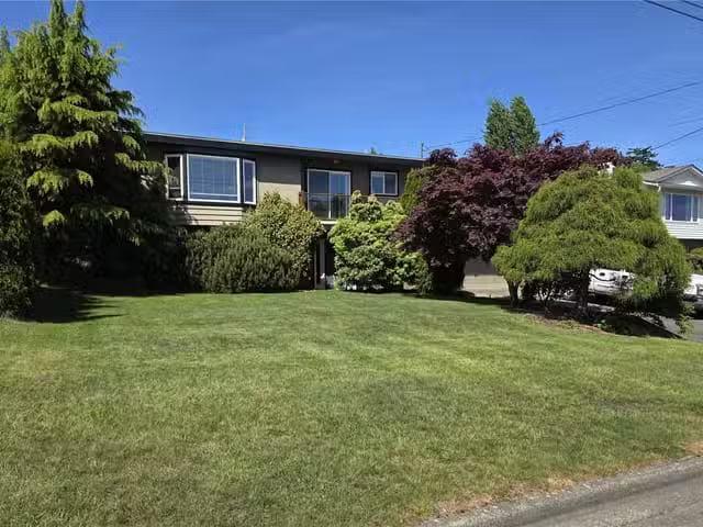 House for sale in Strathcona, British Columbia