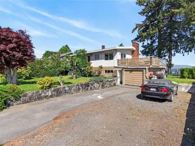 House for sale in Strathcona, British Columbia