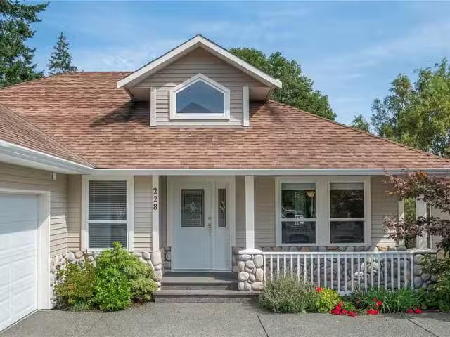 House for sale in Strathcona, British Columbia