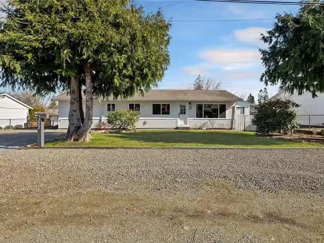 House for sale in Strathcona, British Columbia