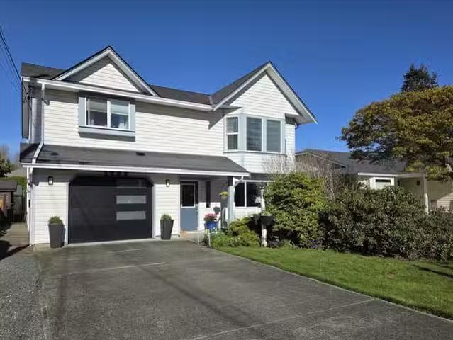 House for sale in Strathcona, British Columbia