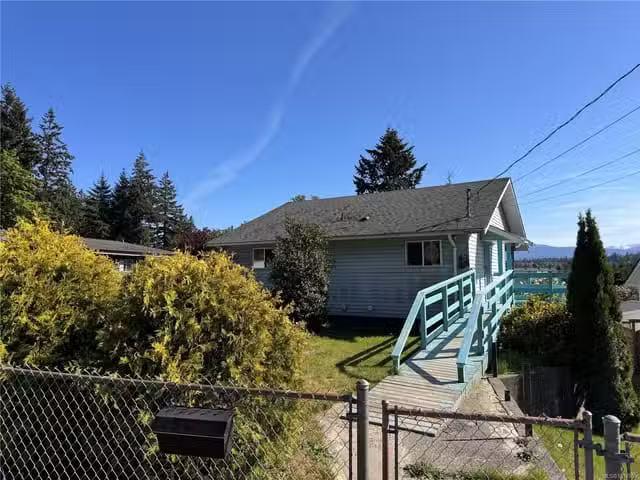 House for sale in Strathcona, British Columbia