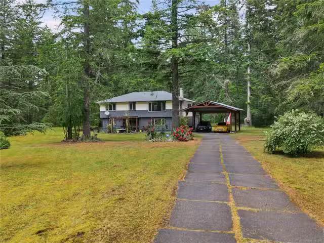 House for sale in Strathcona, British Columbia
