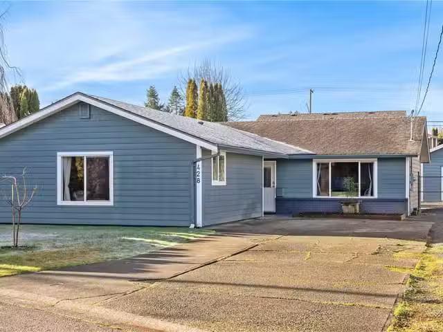 House for sale in Strathcona, British Columbia
