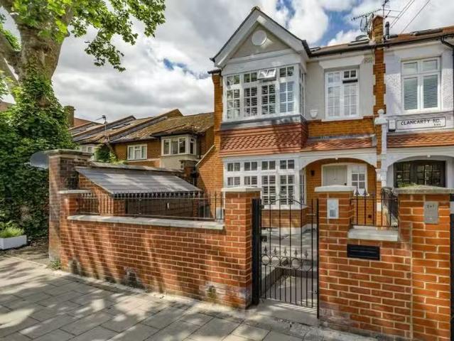 House for sale in Sands End, Fulham