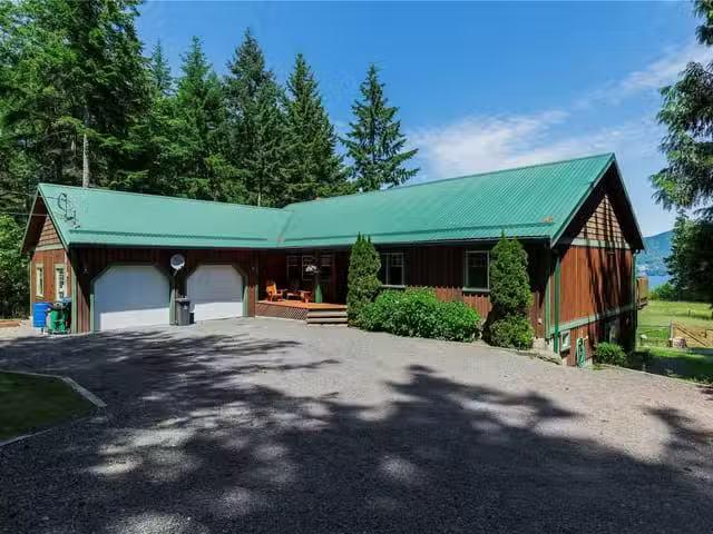 House for sale in Cobble Hill, British Columbia